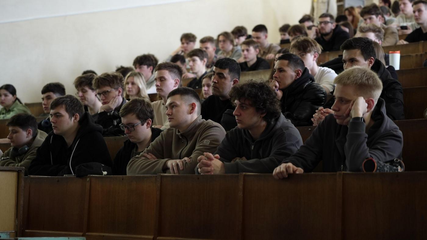 Молодежь в цифровом пространстве: правила поведения и защита от мошенничества